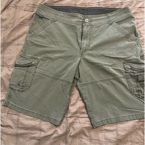 Men’s Kuhl shorts size 38